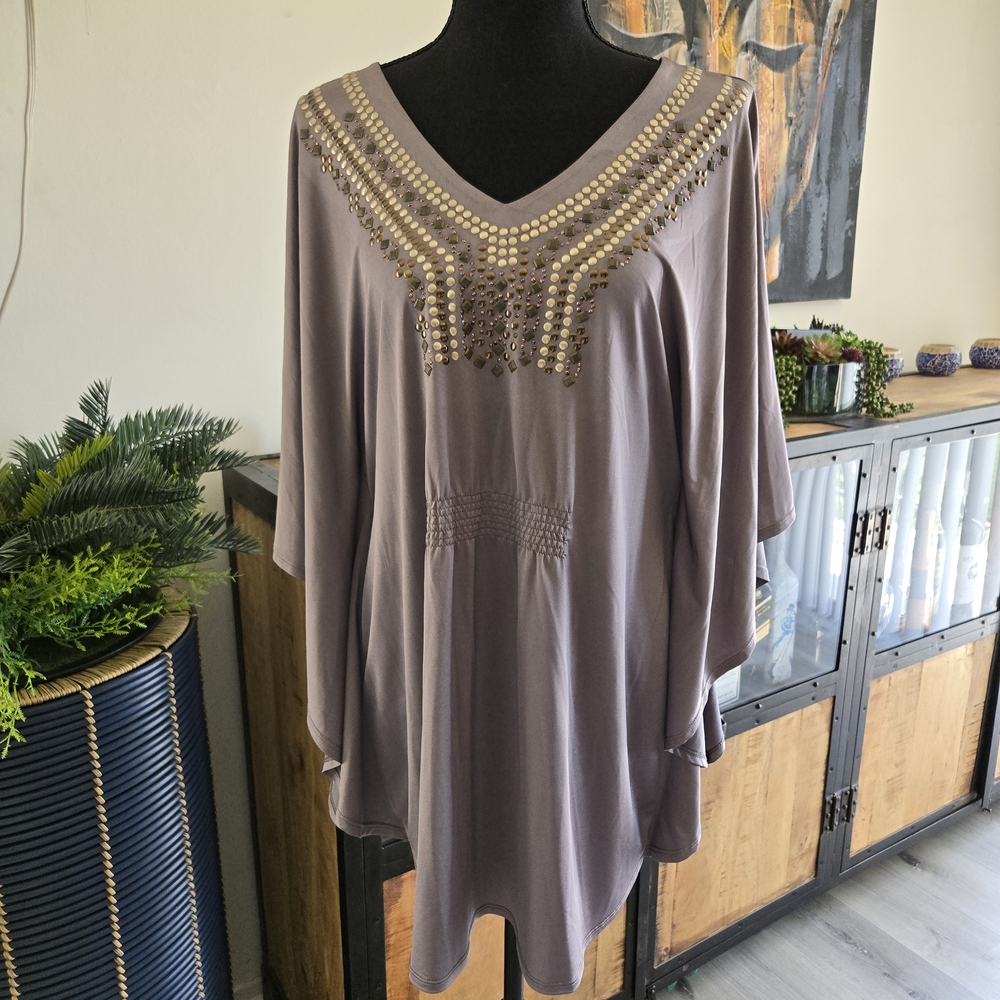 NWT Carmen Marc Valvo Gray Embellished Tunic 3/4 Sleeve